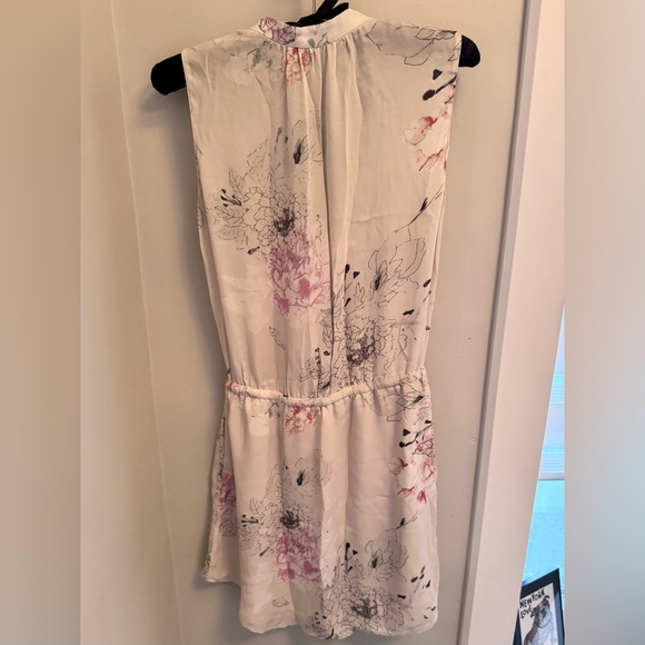 Aritzia Babaton Benedict Silk Dress size XS - Picture 3 of 6